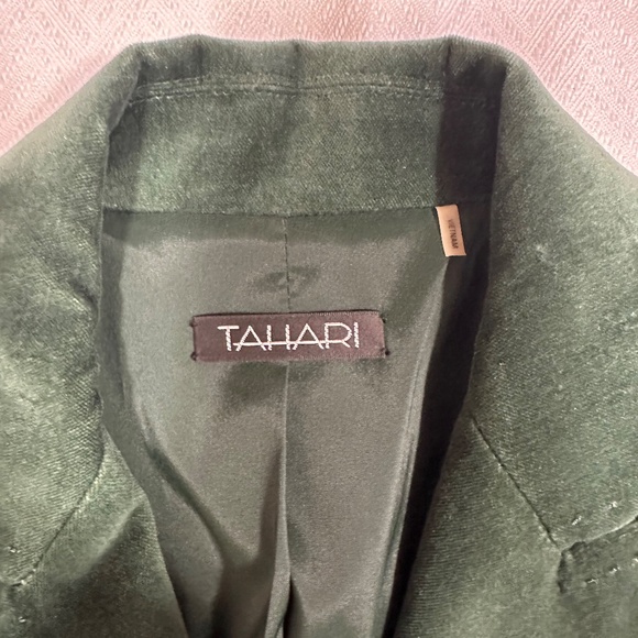 Tahari Velvet Blazer, Size 2, Green - Picture 4 of 8